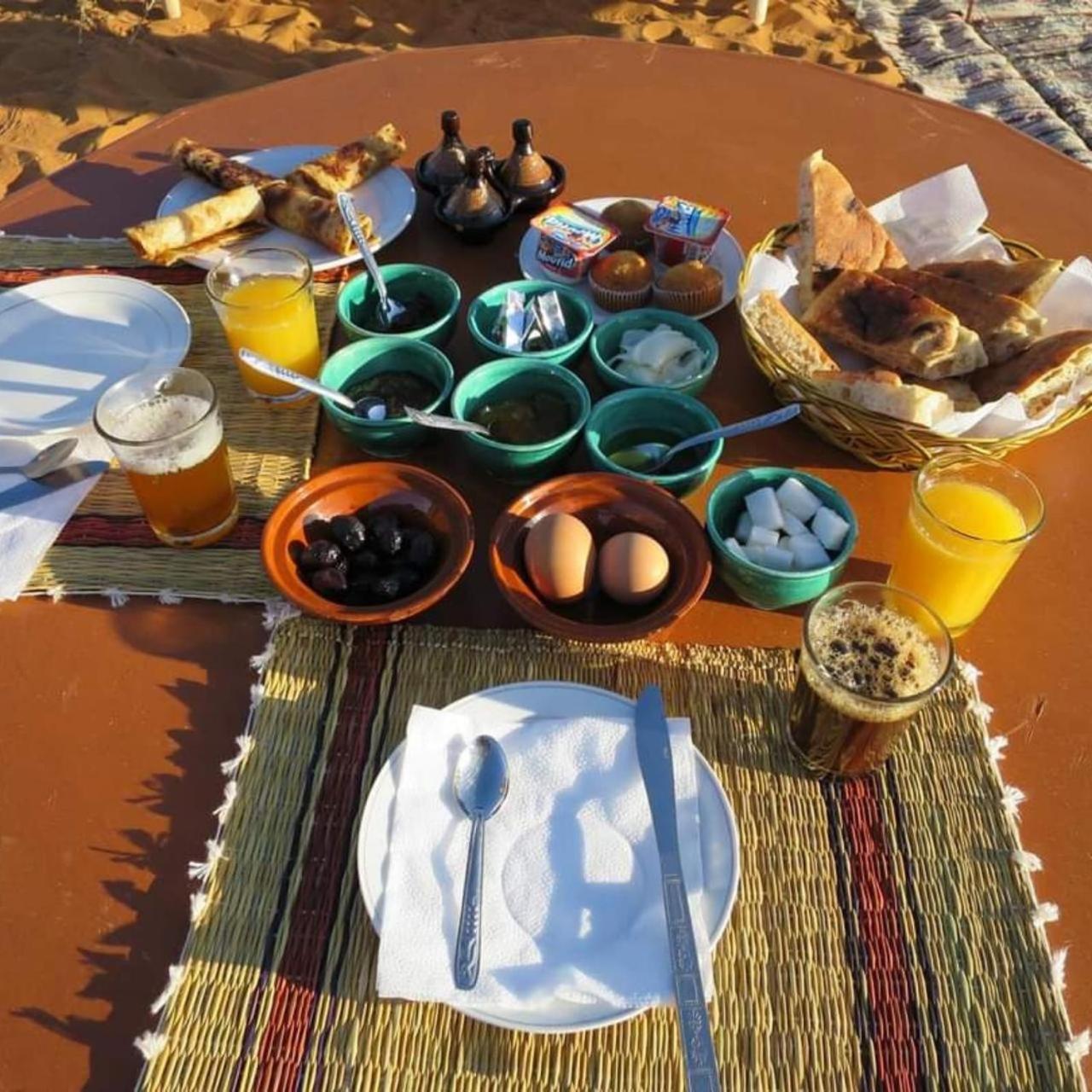 Desert Camp Camel & Sandboarding Merzouga Exteriör bild